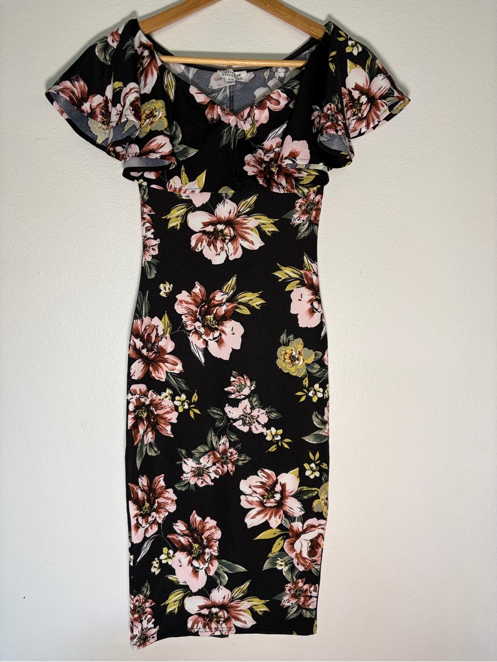 Unique Vintage Black Floral Off-Shoulder Pencil Wiggle Midi Dress